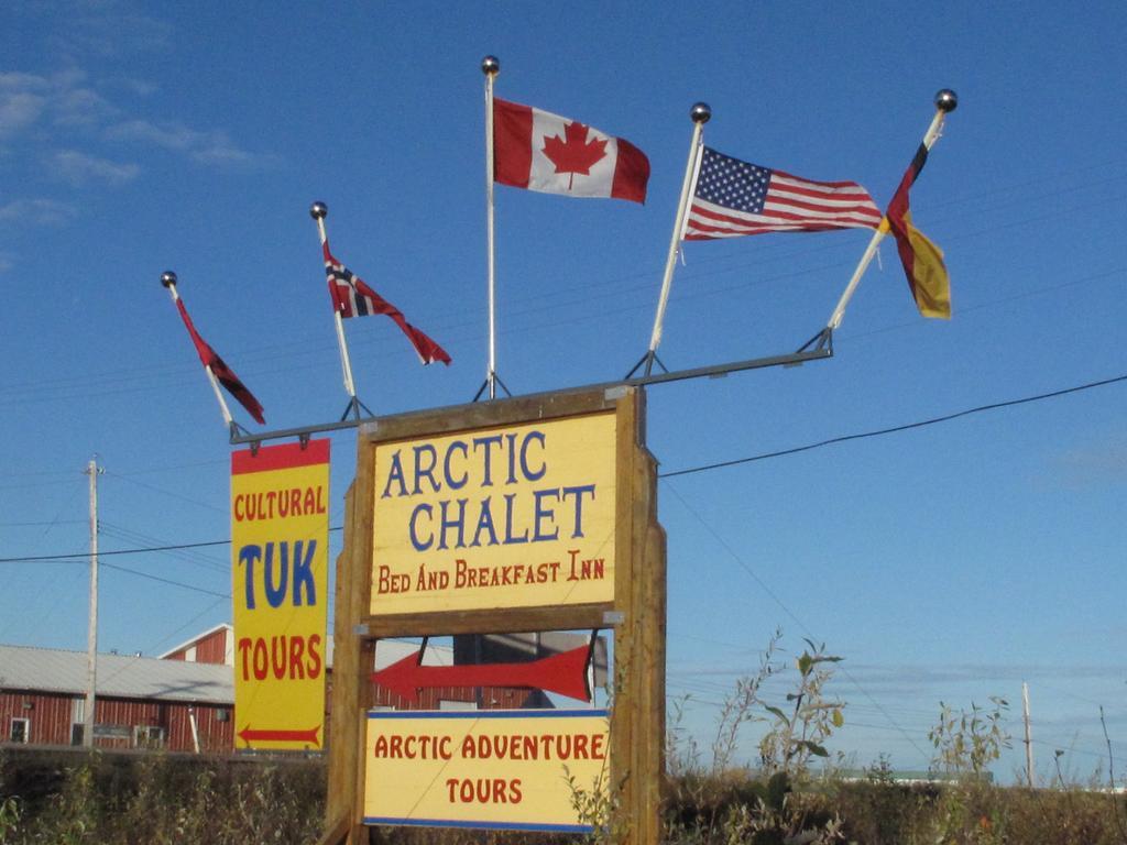 Arctic Chalet Resort Inuvik 外观 照片